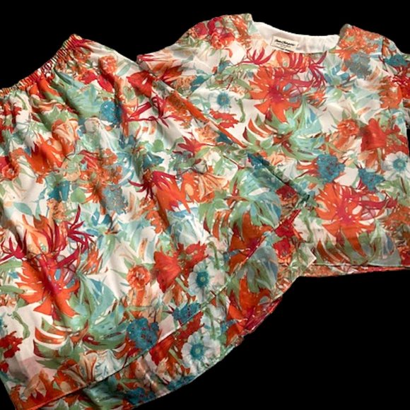 Norm Thompson Skirt Womens Sz 10P Black/White Floral Pattern